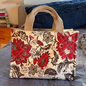 Elegant Floral Tote Bag - Red and Gray